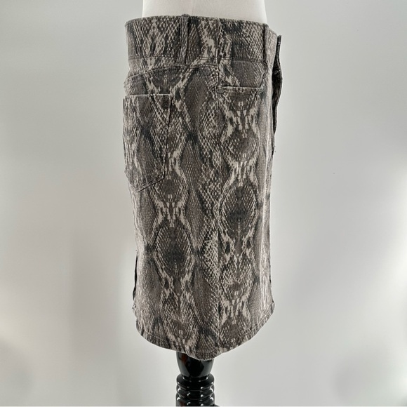 Apt 9 pencil skirt size 8 cream gray snakeskin print stretch with pockets - Picture 3 of 9